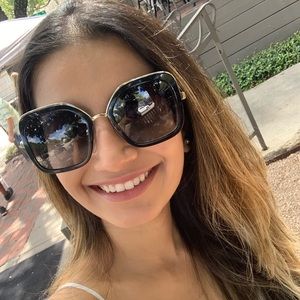 Meet your Posher, Diana